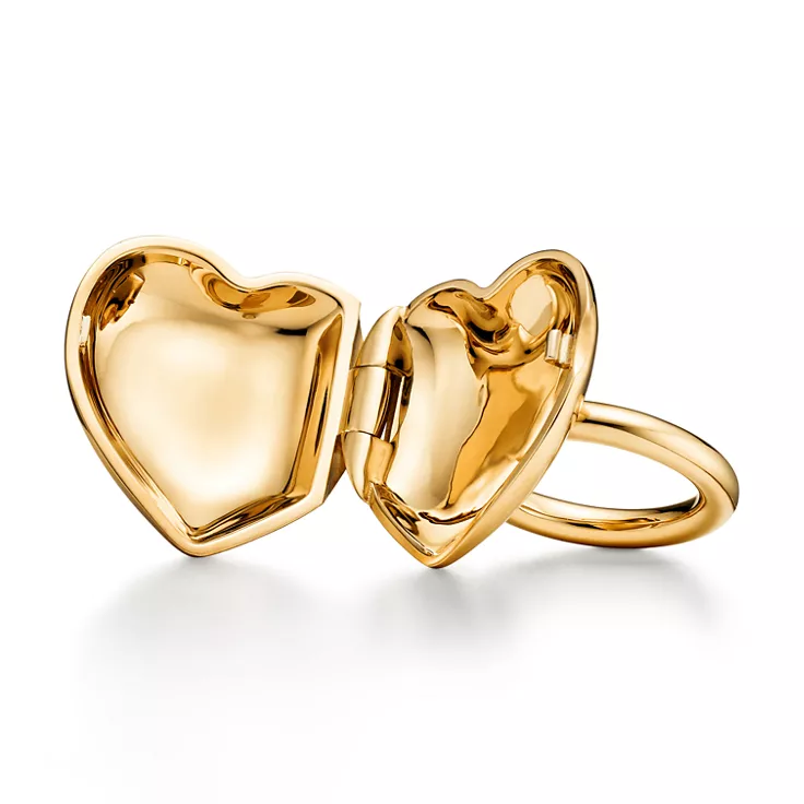Return to Tiffany™:Full Heart Ring in Yellow Gold with Diamonds, 8