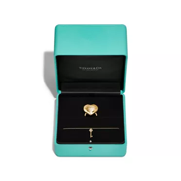 Return to Tiffany™:Full Heart Ring in Yellow Gold with Diamonds, 3