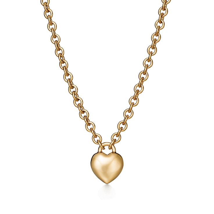 Return to Tiffany™:Full Heart Pendant in Yellow Gold image number 5