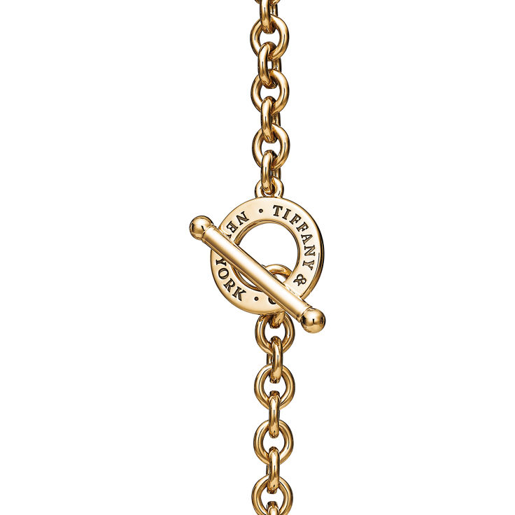 Return to Tiffany™:Bracelet Cœur plein avec fermoir à bascule en or jaune 18 carats numéro dimage {1}