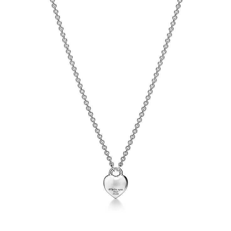 Return to Tiffany™:Full Heart Pendant in Sterling Silver image number 4