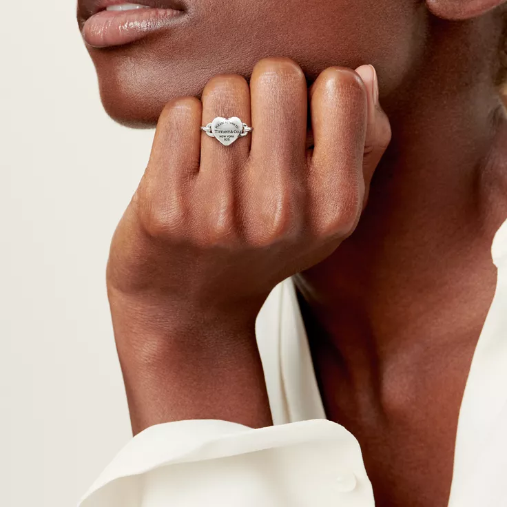 Return to Tiffany®:Full Heart Ring in Sterling Silver, 1