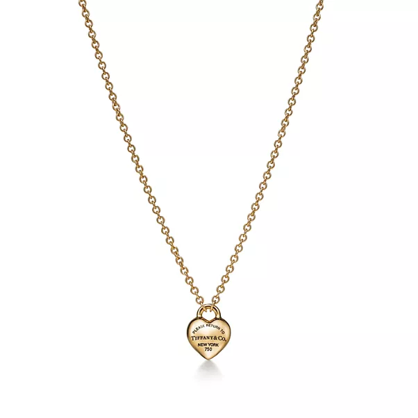Full Heart Pendant in Yellow Gold