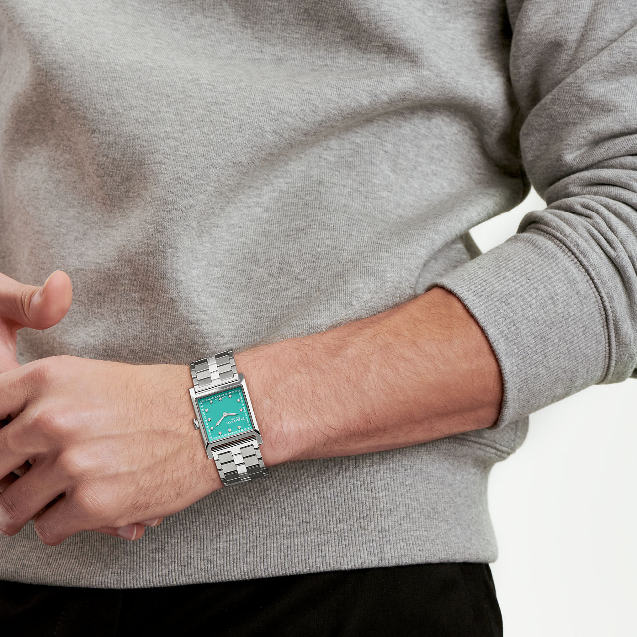 Tiffany:27 mm Union Square Watch in Steel with Diamonds & a Tiffany Blue® Dial image number 2