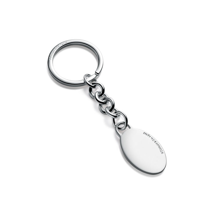 Return to Tiffany™:Oval Tag Dangle Keyring in Sterling Silver image number 1