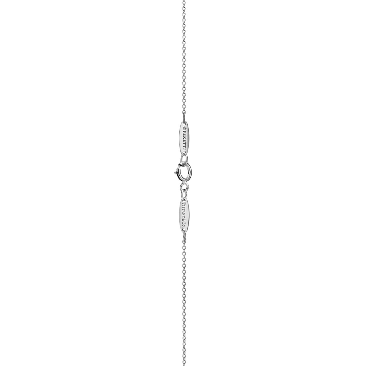 Elsa Peretti®:Open Heart Pendant in Sterling Silver, 7 mm image number 3