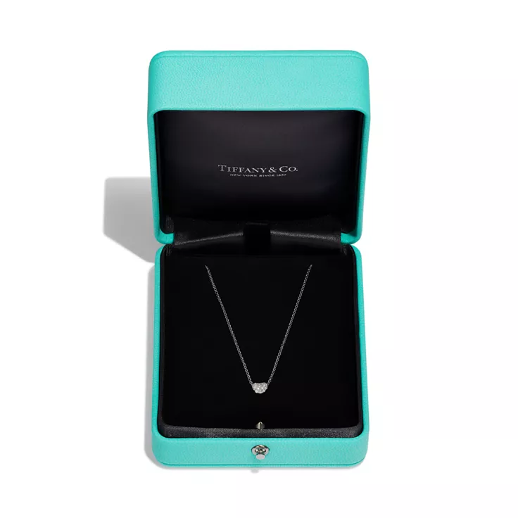 Elsa Peretti®:Bean design Pendant in Platinum with Diamonds, 4