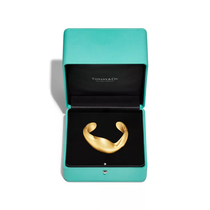 Elsa Peretti&reg;:Paco Cuff in Yellow Gold, 4