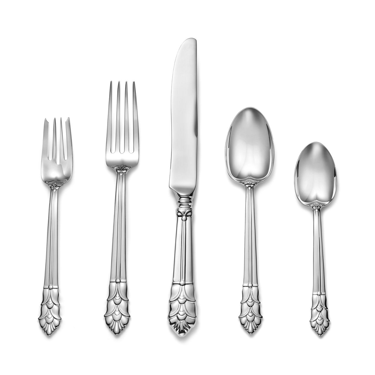 Palmette:Five-piece Flatware Set in Sterling Silver image number 0