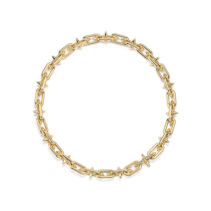 Tiffany Titan by Pharrell Williams:Clasp Necklace in Gold with Diamonds image number 10