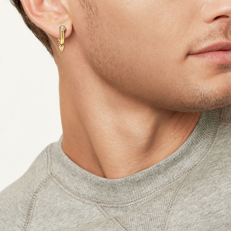 Tiffany Titan by Pharrell Williams:Titan mittelgroße Ohrringe in Gold mit Diamanten Bildnummer 4