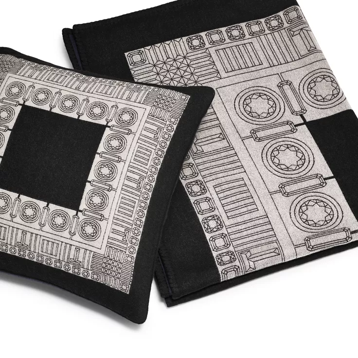 Tiffany Facets:Decke aus Wolle in Onyx- und Saphirfarben, 4