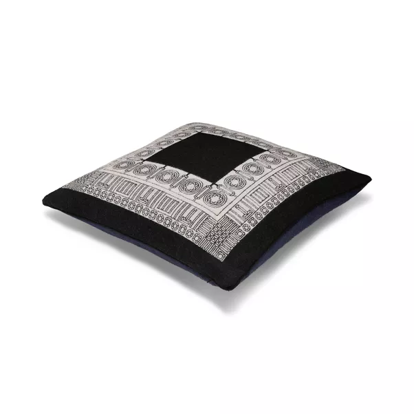 Cushion in Onyx and Sapphire Wool