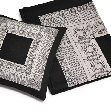 Tiffany Facets:Cushion in Onyx and Sapphire Wool, 3