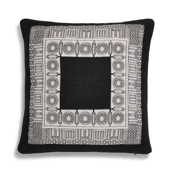 Tiffany Facets:Cushion in Onyx and Sapphire Wool