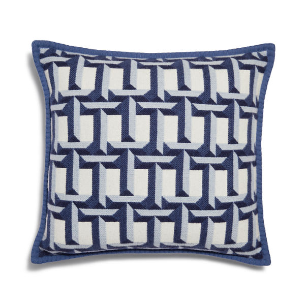 Tiffany T:True Cushion in Tanzanite-coloured Wool and Cashmere