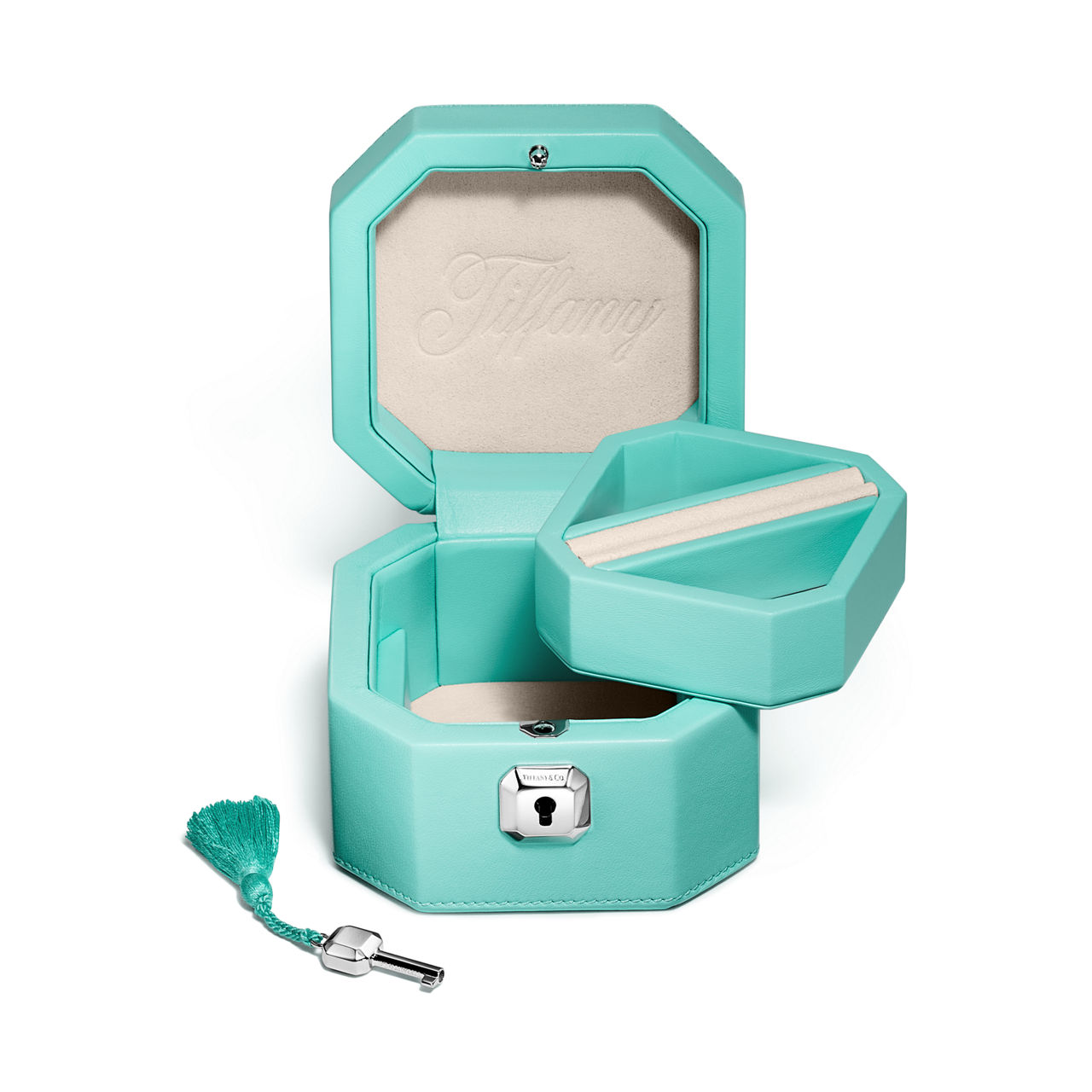 Tiffany Facets:Small Jewellery Box in Tiffany Blue® Leather image number 2