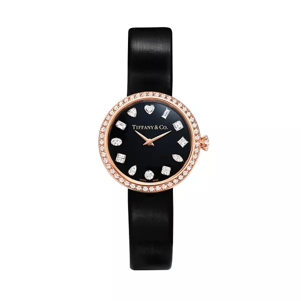 Reloj redondo de 28 mm en oro rosa con diamantes