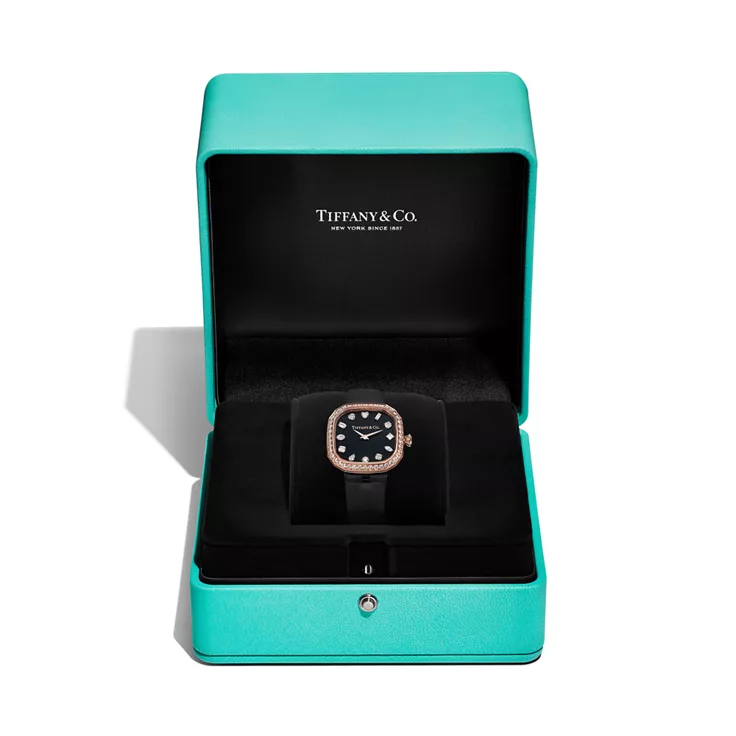 Tiffany Eternity:Reloj en forma cojín de 28 mm en oro rosa con diamantes, 5