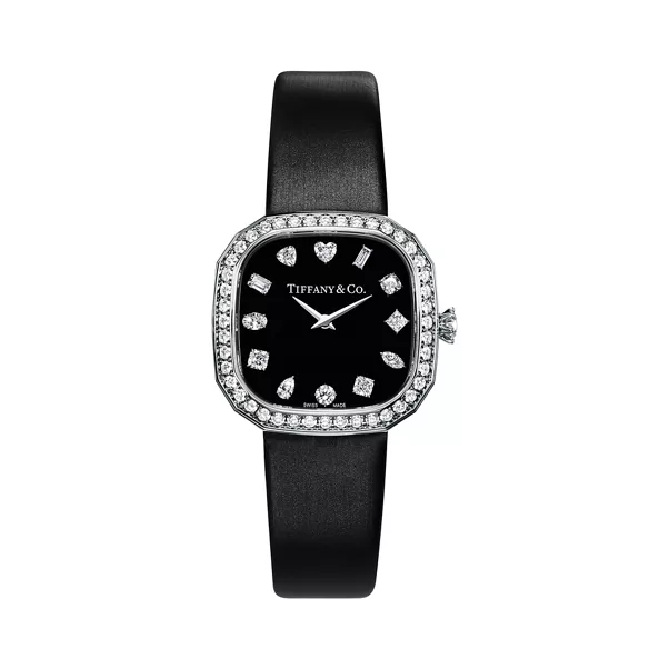 Reloj en forma cojín de 28 mm en oro blanco con diamantes