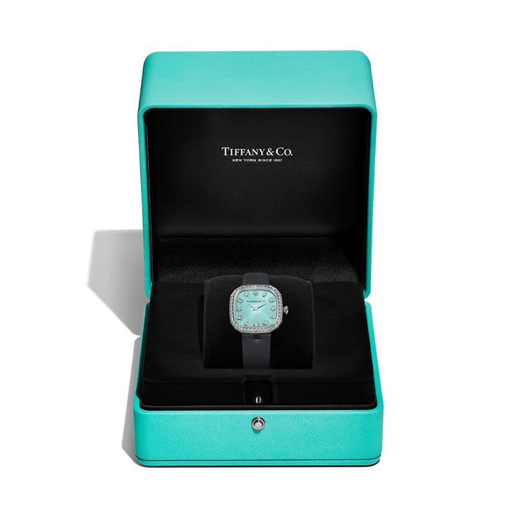 Tiffany Eternity:28 MM Cushion-shaped Watch in White Gold with Diamonds image number 4