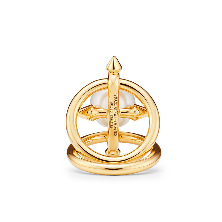 Tiffany Titan by Pharrell Williams:Pearl Ring in Yellow Gold with Diamonds image number 4