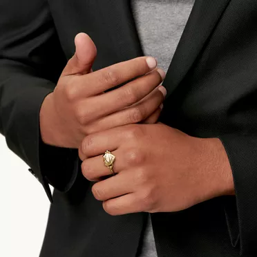 Return to Tiffany®:Full Heart Ring in Yellow Gold, 2