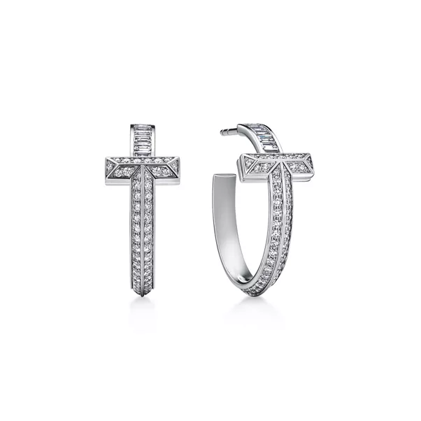 T1 Earrings in White Gold with Baguette and Pavé Diamonds
