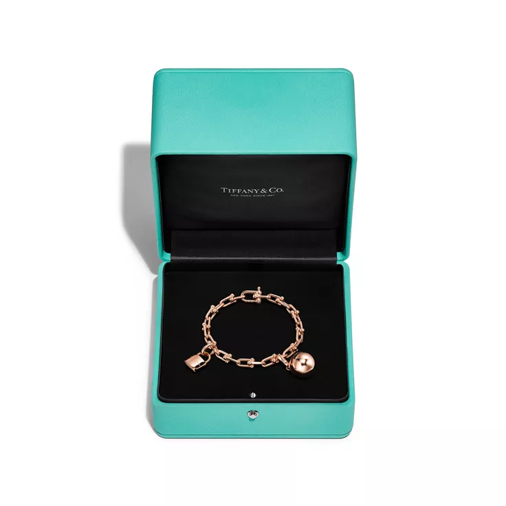 Tiffany HardWear:Small Single Wrap Bracelet in Rose Gold, 6