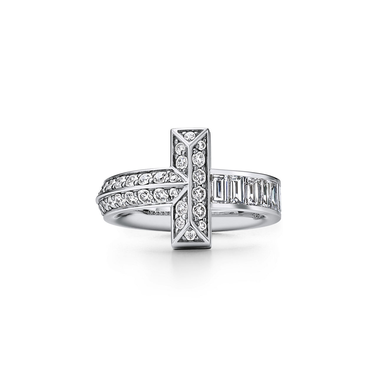T1 Ring in White Gold with Baguette and Pavé Diamonds