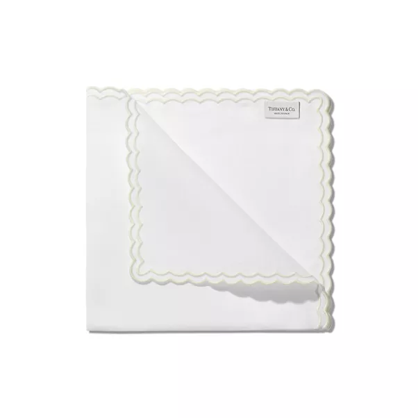 Scalloped Napkins in White Linen, Set of Four