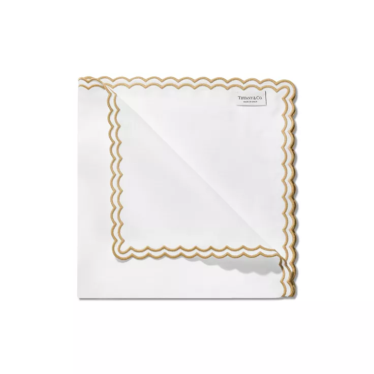 Tiffany Home Essentials:Scalloped Napkins in White Linen, Set of Four, 1