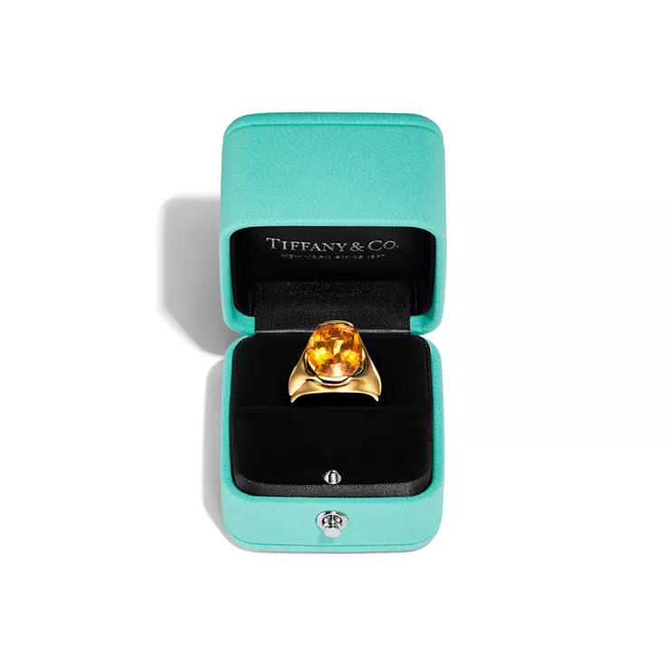 Elsa Peretti®:Fancy Color Ring in Yellow Gold with a Citrine, 4