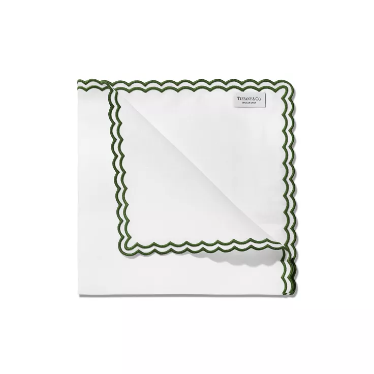 Tiffany Home Essentials:Scalloped Napkins in White Linen, Set of Four, 1