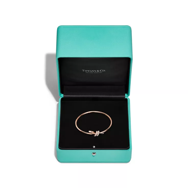 Tiffany Knot:Wire Bangle in Rose Gold with Diamonds, 6