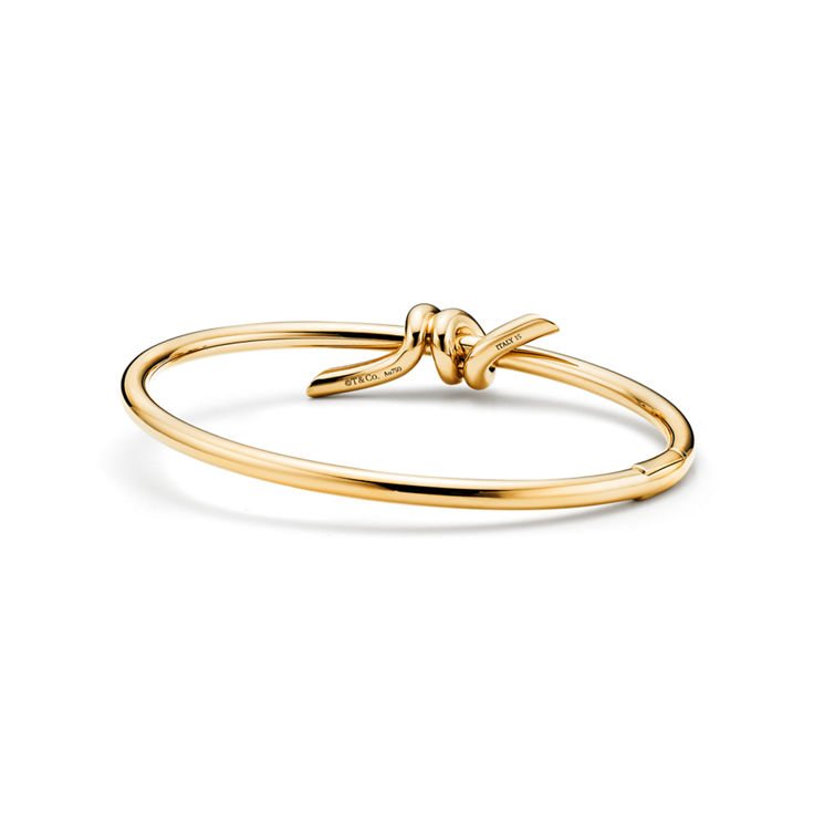 Tiffany Knot:Wire Bangle in Yellow Gold image number 4