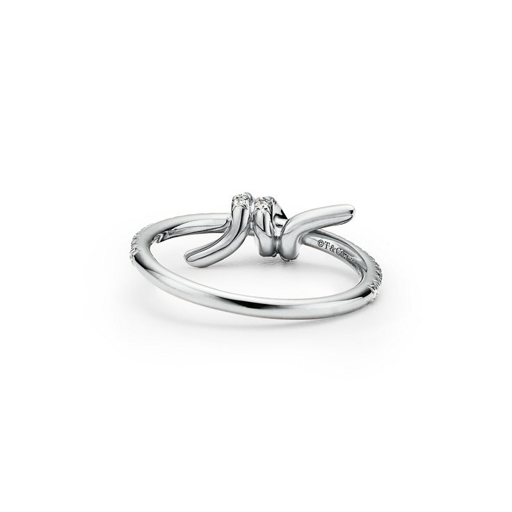 Tiffany Knot:Ring in White Gold with Diamonds image number 4