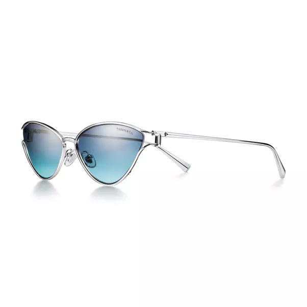 Sonnenbrille aus silberfarbenem Metall mit Gläsern mit Farbverlauf in Tiffany Blue®