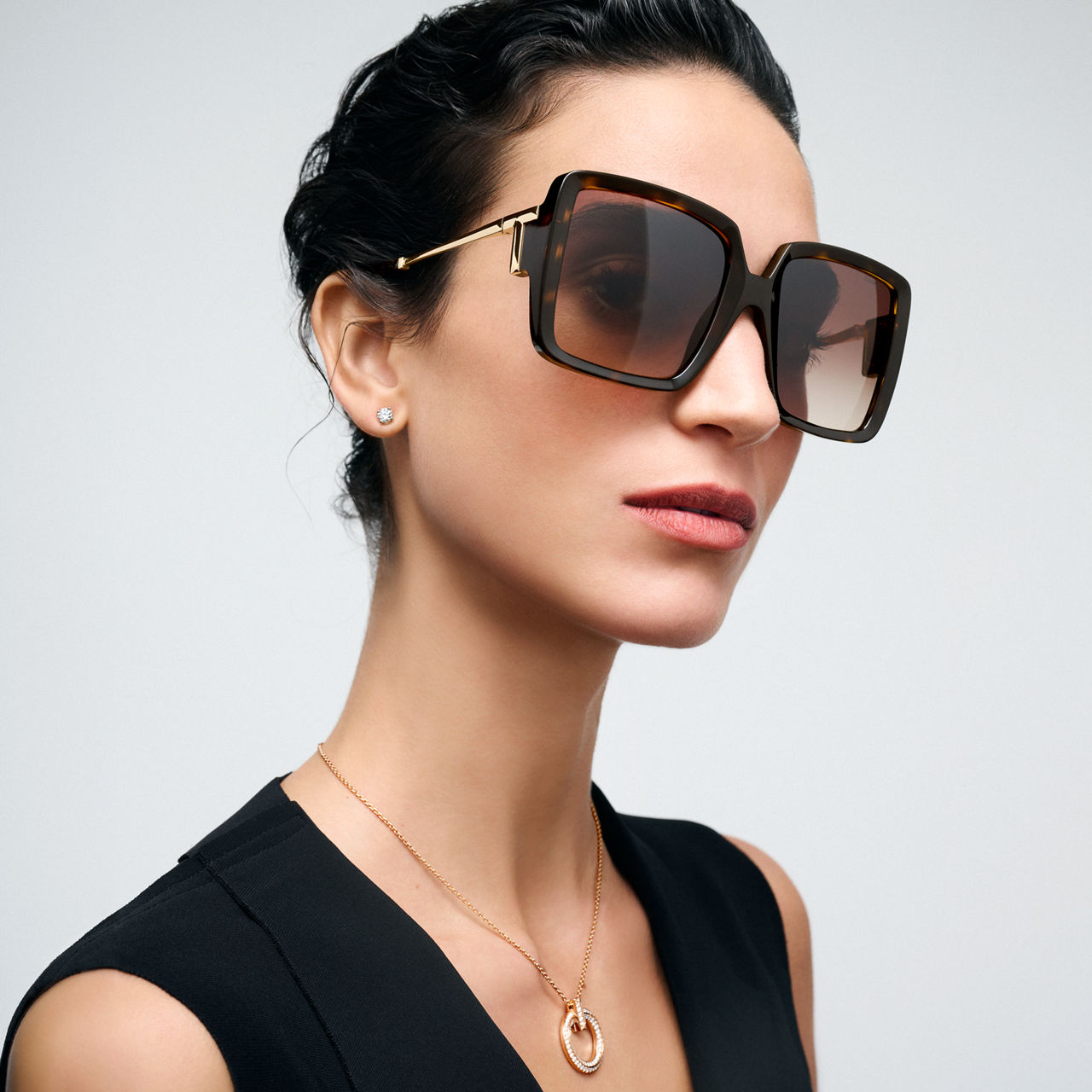 Sonnenbrille aus Acetat in Schildpatt mit Gläsern mit braunem Farbverlauf