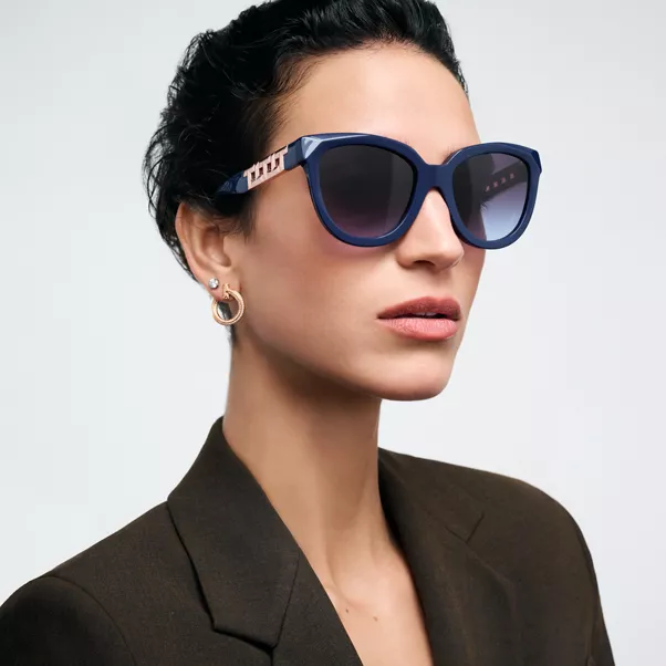 True Sunglasses in Dark Blue Acetate with Violet Gray Gradient Lenses