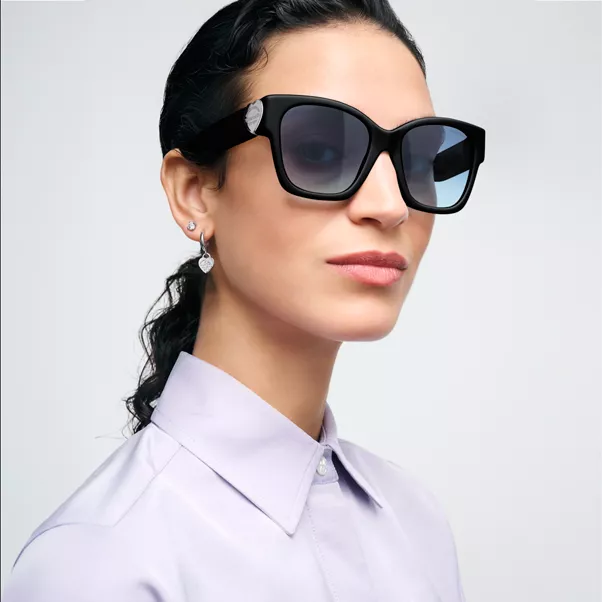 Solaires en acétate noir et verres Tiffany Blue®