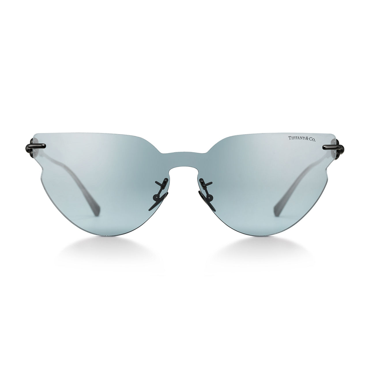Tiffany HardWear:Sunglasses in Titanium with Blue Lenses image number 2