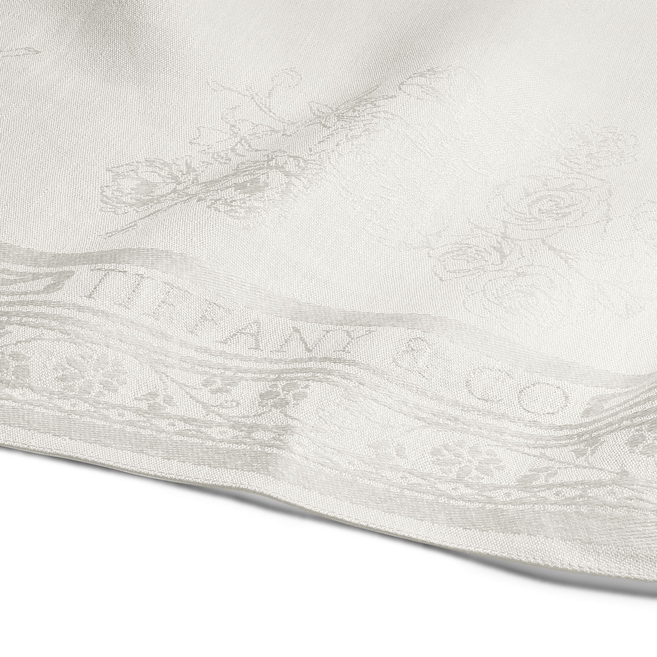 Tiffany Crest:Serviette aus besticktem weißem Leinen Bildnummer 2