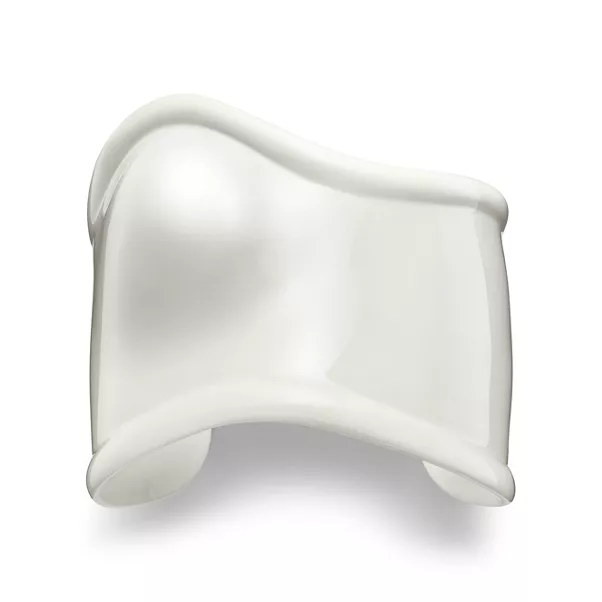 Elsa Peretti&reg;:Medium Bone Cuff in White Finish over Copper