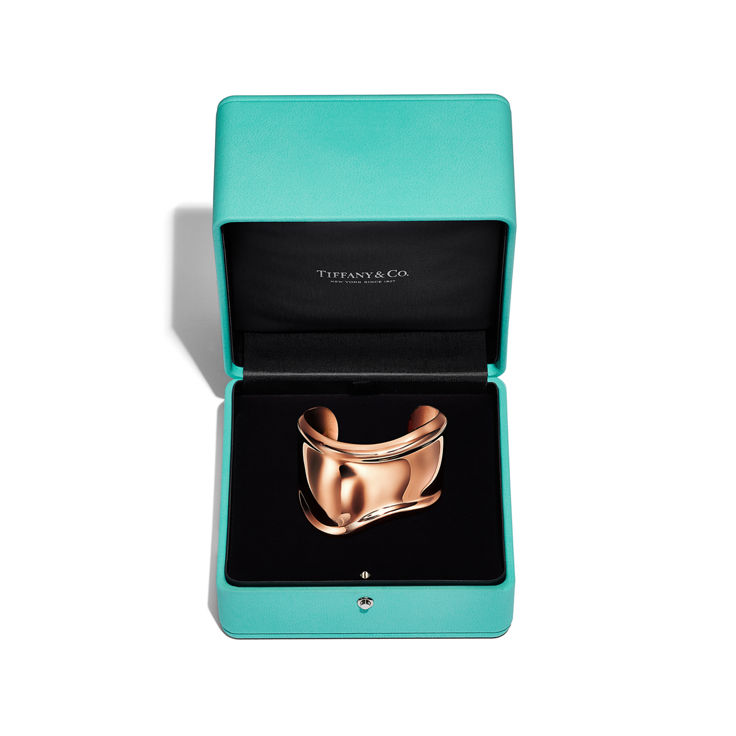 Collezione Elsa Peretti®:Bracciale Bone piccolo in oro rosa numero immagine 4