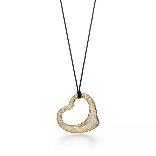 Open Heart Anhänger in Gelbgold mit Pavé-Diamanten und schwarzer Seide