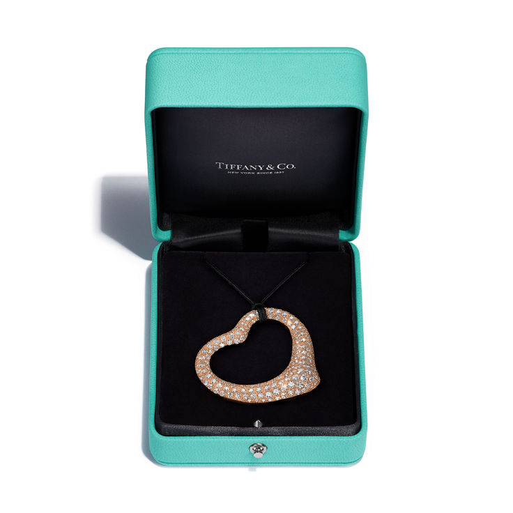 Elsa Peretti®:Open Heart Pendant in Rose Gold with Pavé Diamonds and Black Silk image number 4