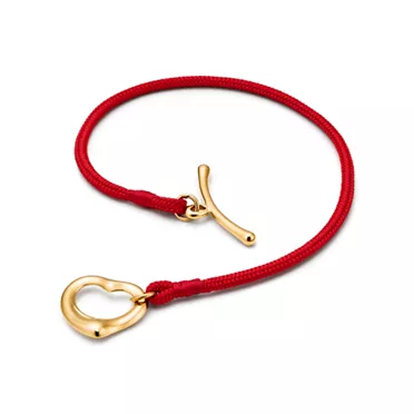 Elsa Peretti®:Pulsera Open Heart de oro amarillo con cordón de seda color rojo, 2