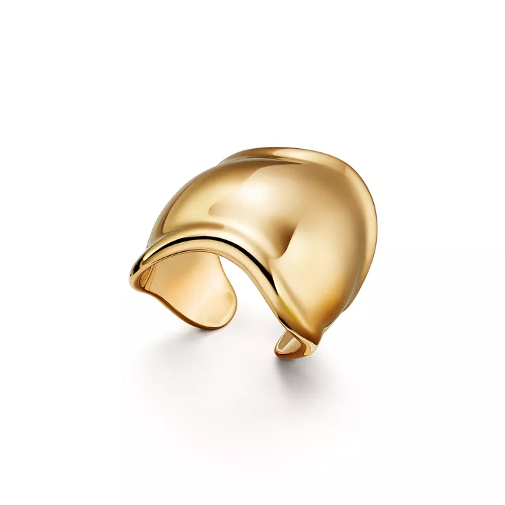 Elsa Peretti®:Bone Ring in Yellow Gold, 5