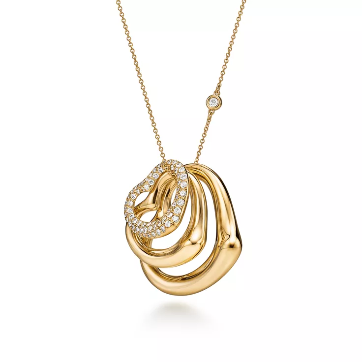 Elsa Peretti®:Open Heart and Diamonds by the Yard® Pendant in Yellow Gold, 4